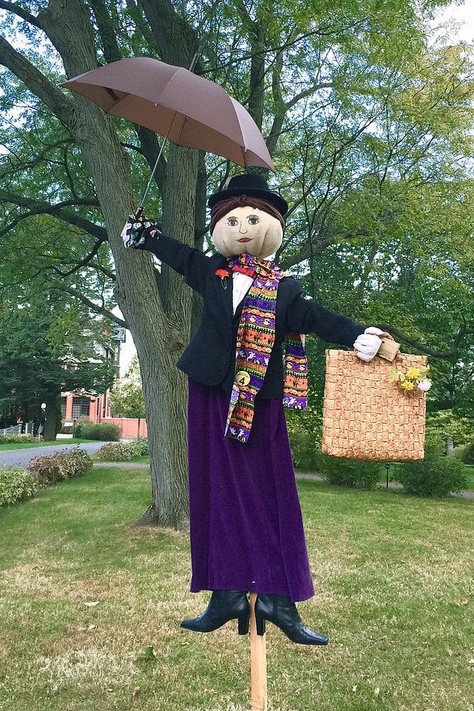 mary poppins scarecrow