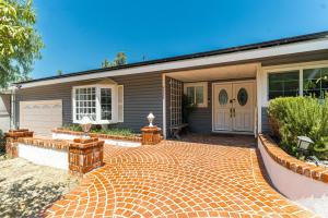 front door walkway ideas