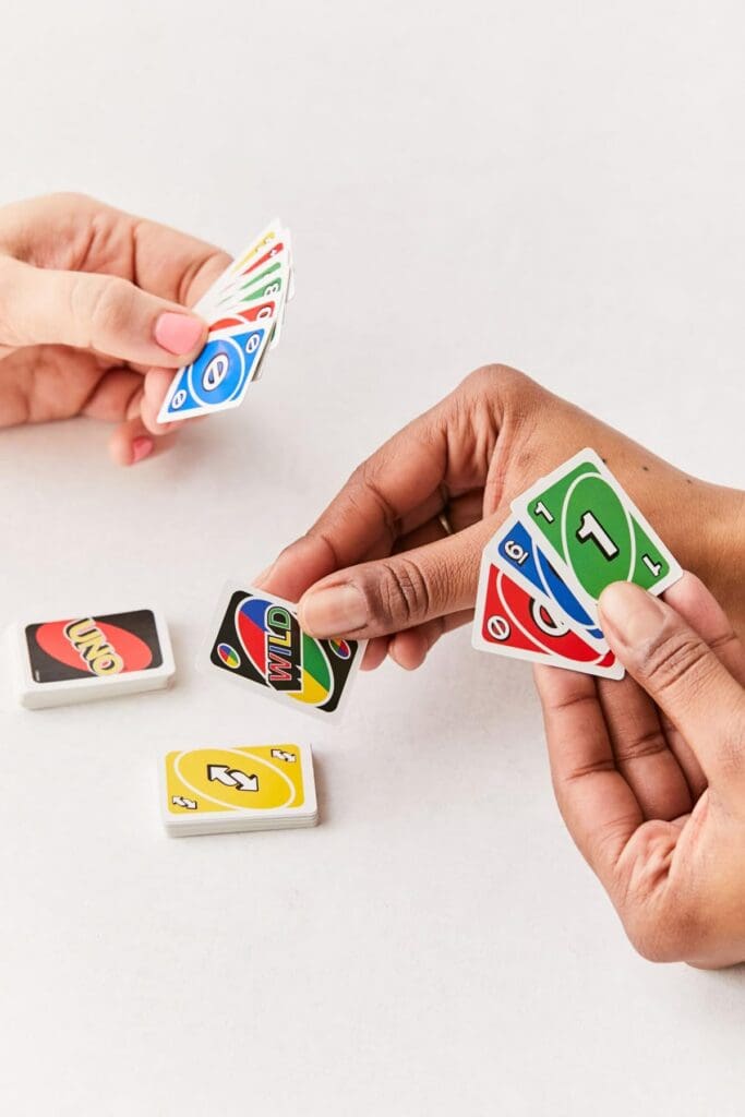 mini cars game of UNO