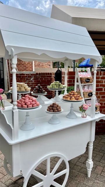 dessert cart on roller cart