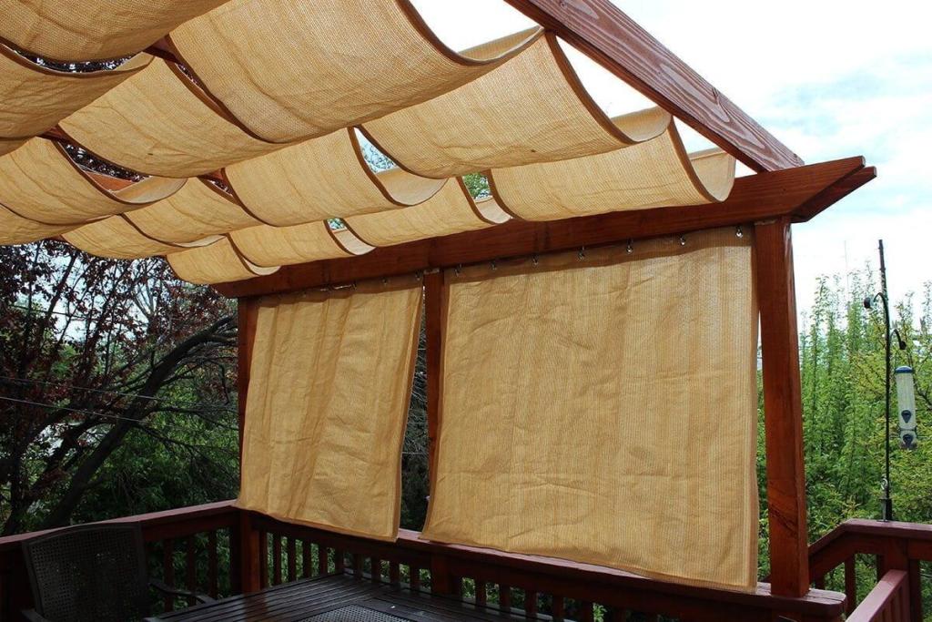 drop clothes as outdoor shade