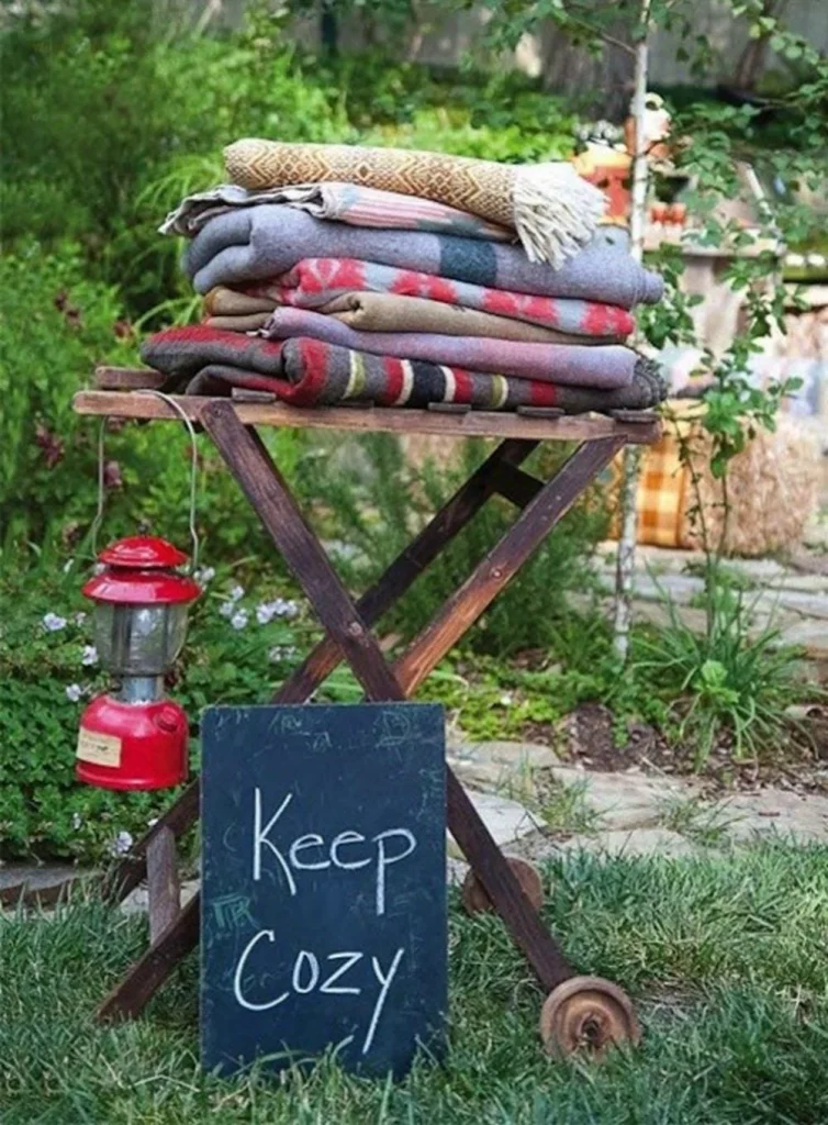 signs around garden