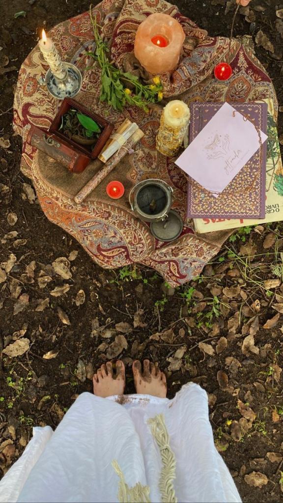 tarot card intention table 