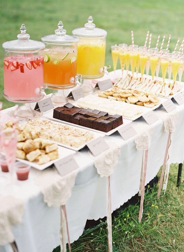 simple outdoor dessert table for Memorial Party