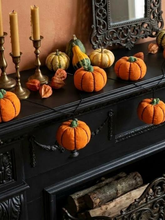 diy fabric pumpkin garland idea